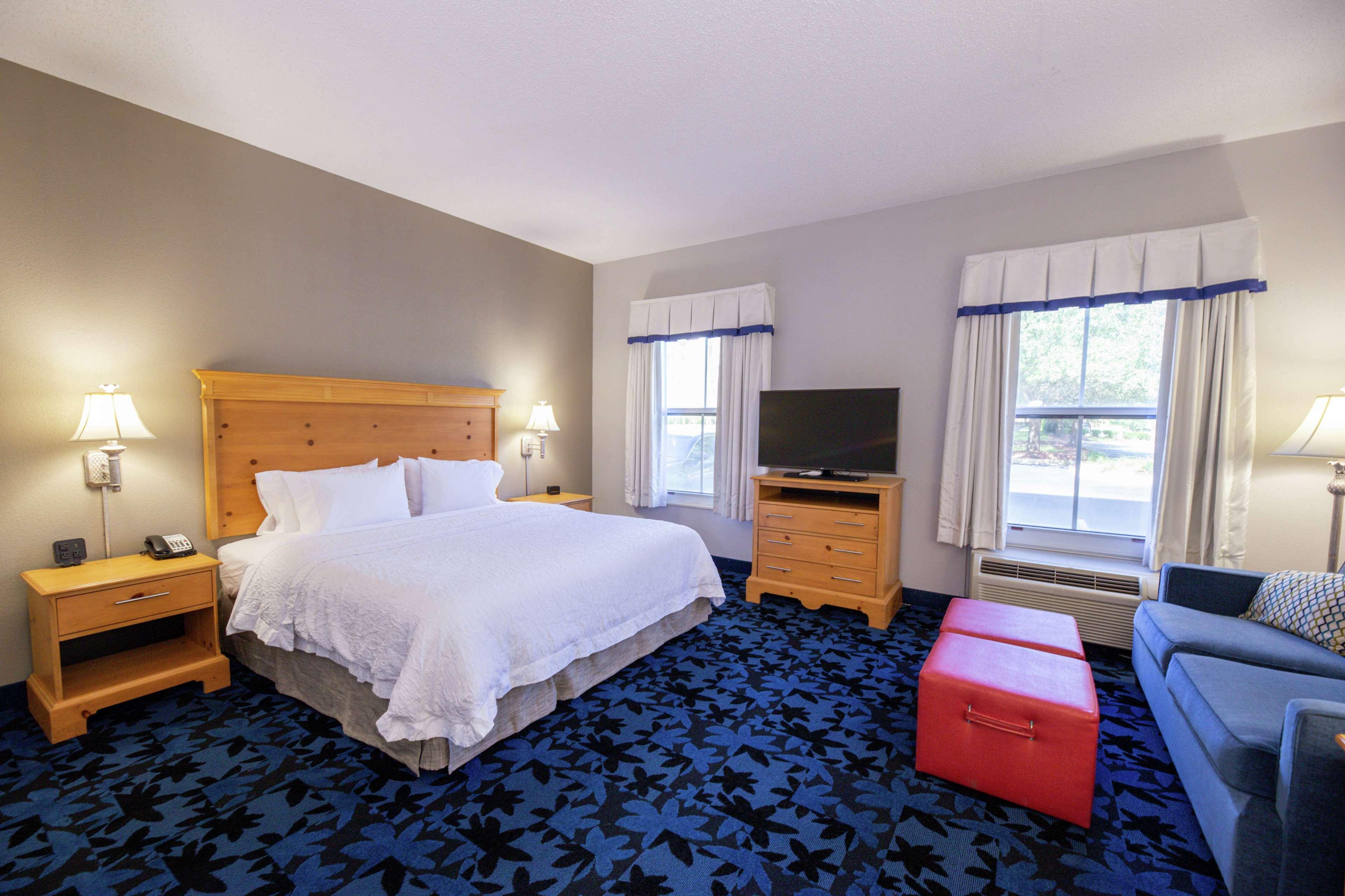 Hampton Inn & Suites Jacksonville Deerwood Park Экстерьер фото