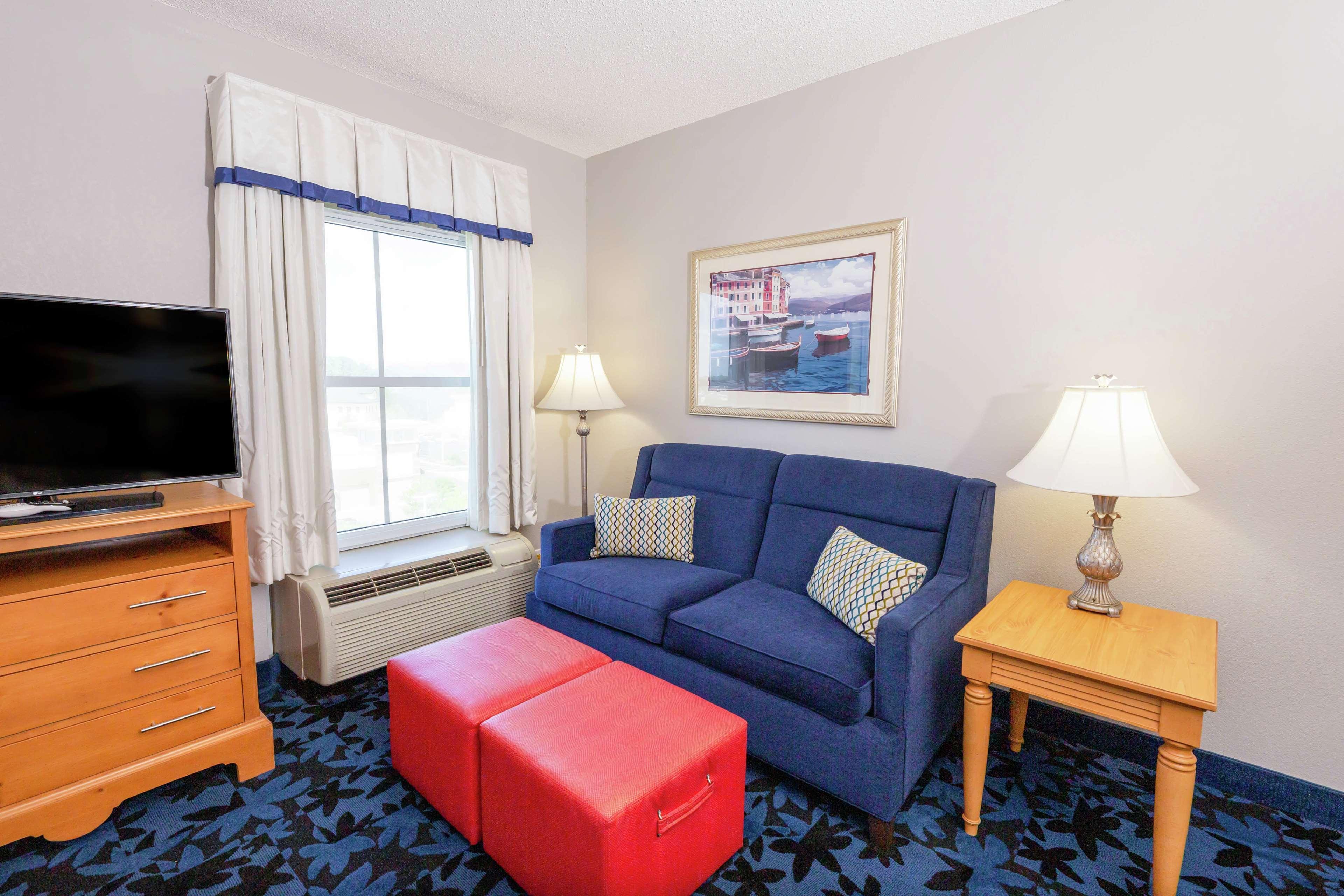 Hampton Inn & Suites Jacksonville Deerwood Park Экстерьер фото