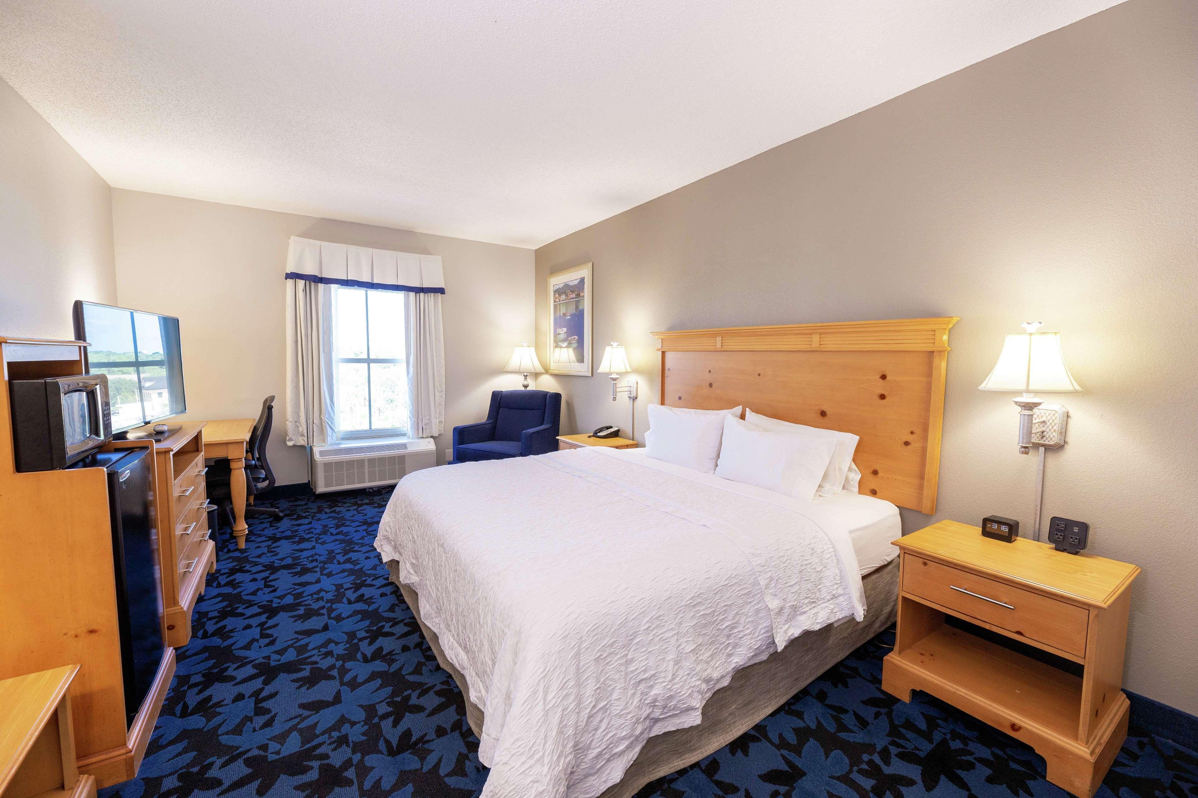 Hampton Inn & Suites Jacksonville Deerwood Park Экстерьер фото