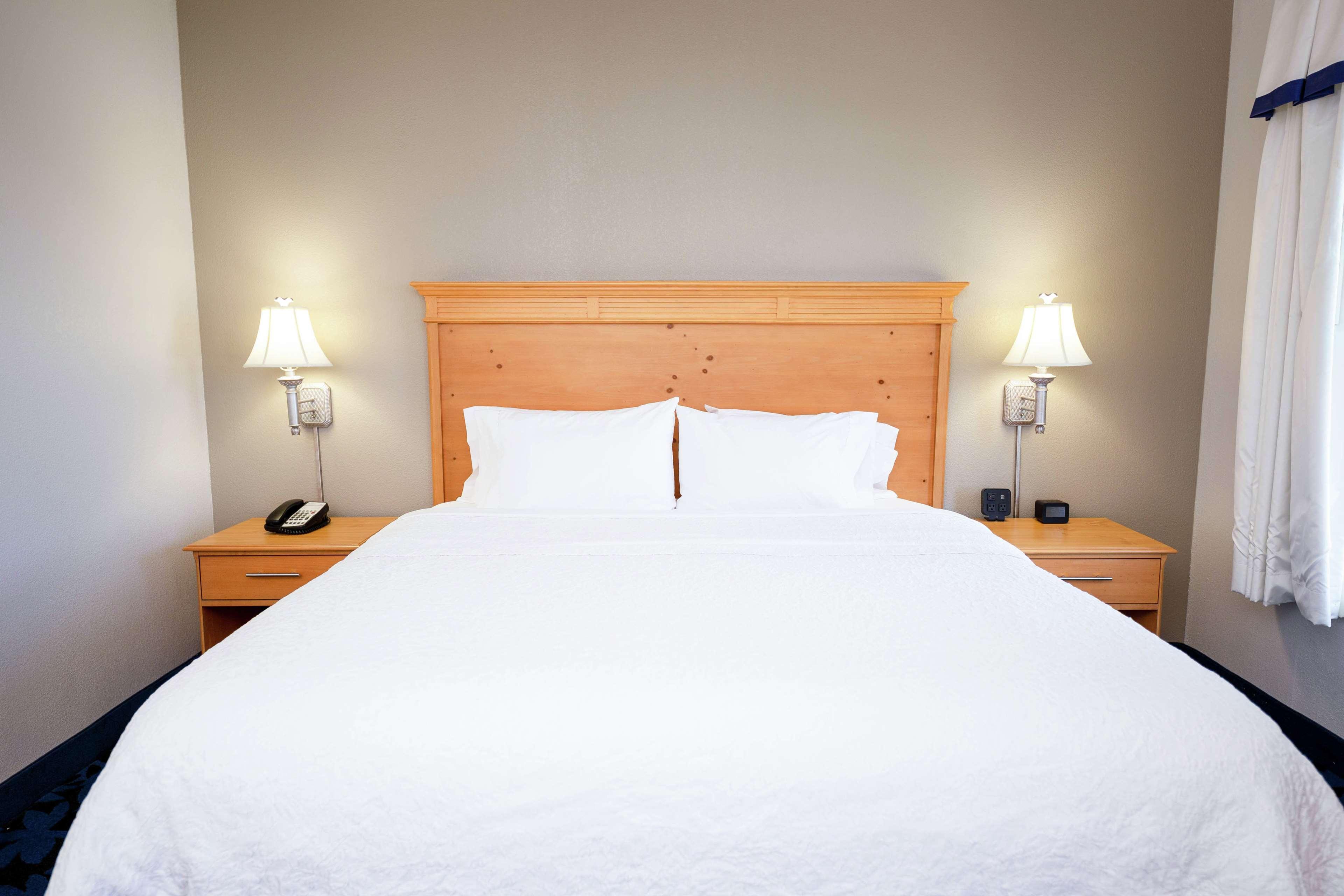 Hampton Inn & Suites Jacksonville Deerwood Park Экстерьер фото