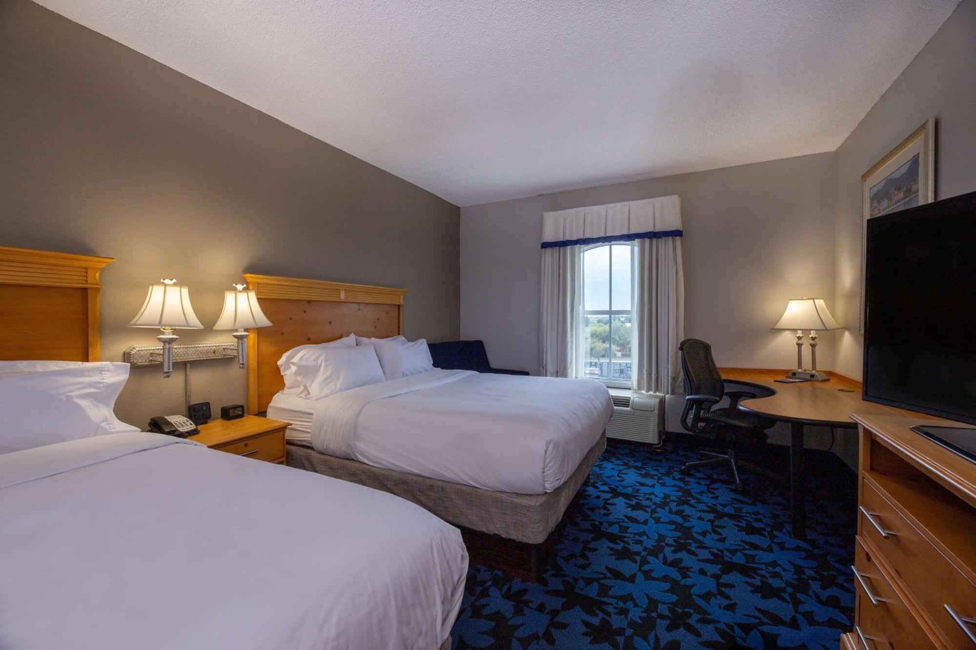 Hampton Inn & Suites Jacksonville Deerwood Park Экстерьер фото